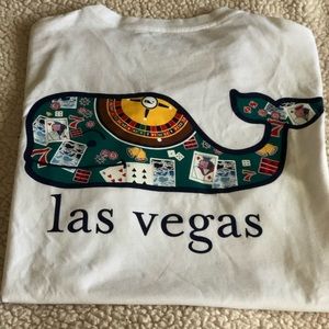 Men’s Vineyard Vines Las Vegas T-shirt in a XS!